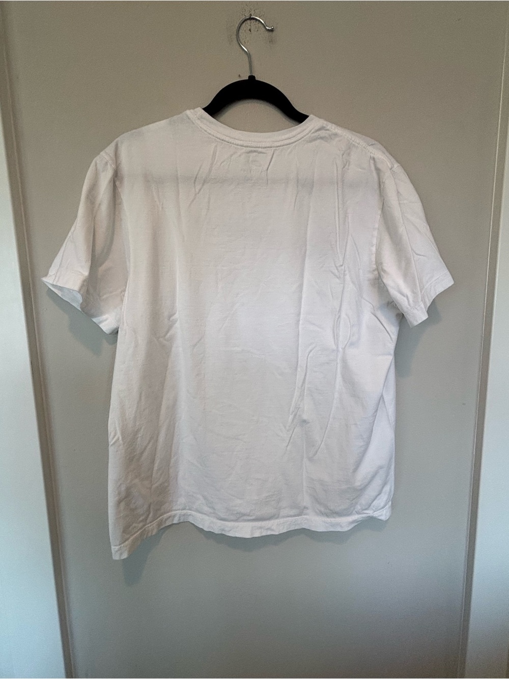 Nike Short Sleeve Graphic Tees in Red, White, Black - (4 Mediums) - Picture 4 of 16